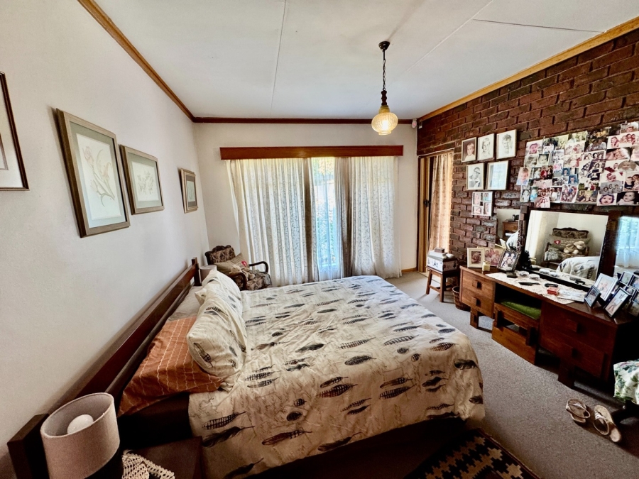 3 Bedroom Property for Sale in Kannoniers Park North West